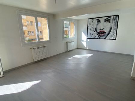 Location Appartement 3 pièces 68m² MONTPELLIER 34070 - Photo 2