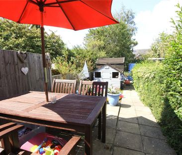2 bedroom terraced house to rent - Photo 3