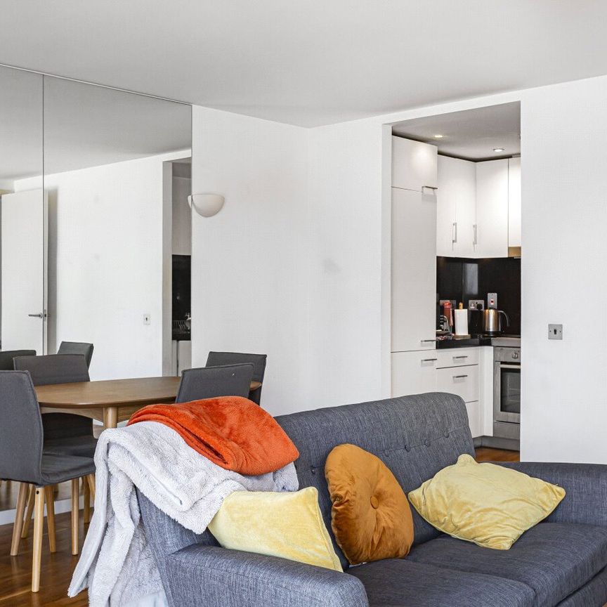 Fairmont Avenue, London, E14 9PJ - Photo 1