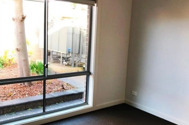 Modern Comfort Meets Convenience - Photo 1