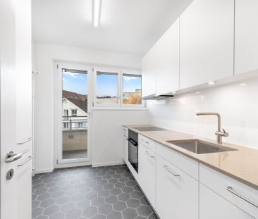 Newly renovated – Central – Modern – Your new home? - Foto 6