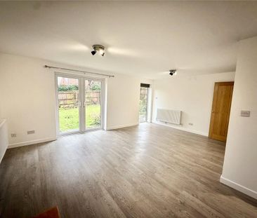 2 bedroom bungalow to rent - Photo 2