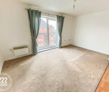 Dutton Court - Warrington - WA1 - Photo 3