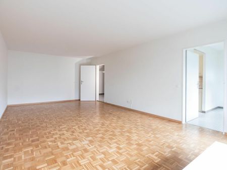 "4,5 Zimmerwohnung mit Gartenschwimmbad" - Photo 5