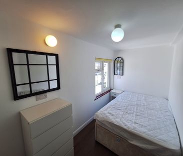 Westhill Place - Photo 1