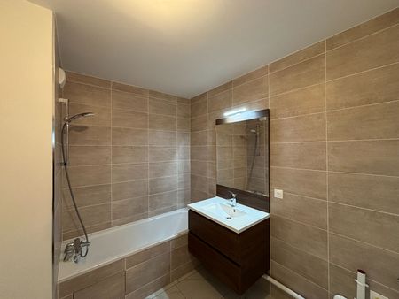 Location appartement 2 pièces, 39.90m², Le Plessis-Robinson - Photo 3