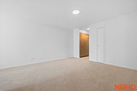 Effortless City Living with Unmatched Connectivity - Photo 4