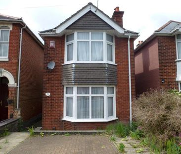 3 bedroom detached house to rent - Photo 3