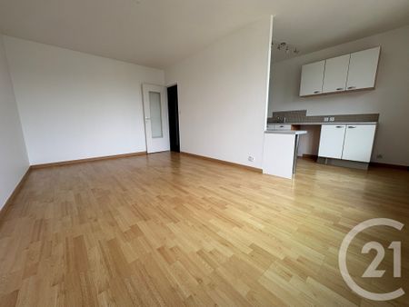 Location Appartement 3 pièces 74m² BOLBEC 76210 - Photo 2