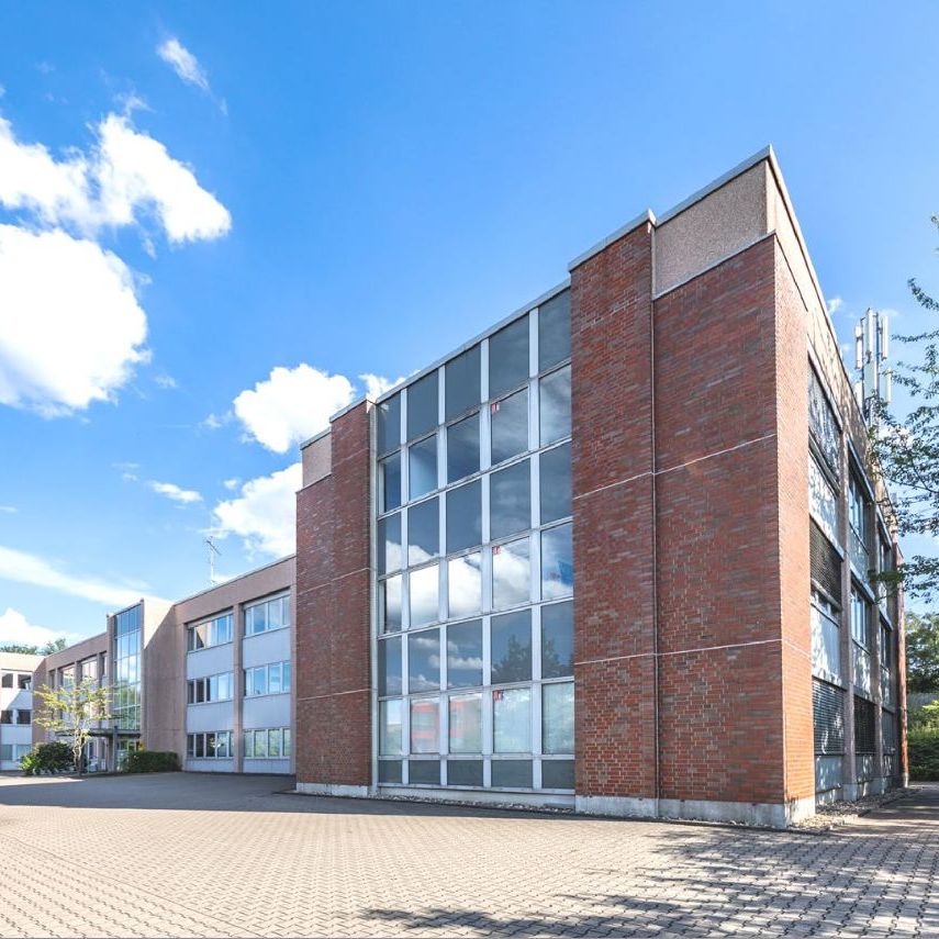 *Provisionsfrei* ca. 460 - 1.393 m² Büro-/Praxisfläche Nähe Indupark zu vermieten. - Photo 1