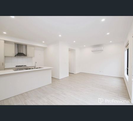 521 Hogan Road, Tarneit, Vic 3029 - Photo 3