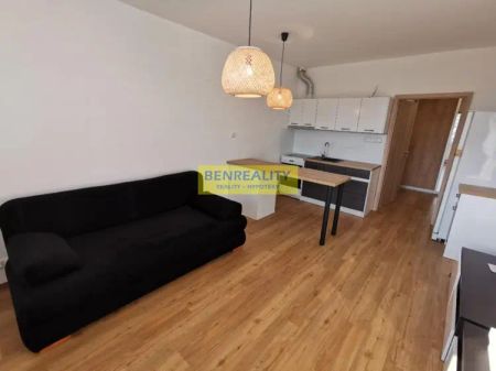 Pronájem bytu 1+kk Zlín Nad Stráněmi - Photo 4