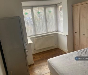 1 bedroom in a house share to rent - Photo 6