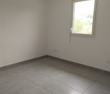 Location appartement 4 pièces, 102.89m², Le Lamentin - Photo 3