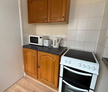 2 Bed Terraced House, Coronation Road, CV1 - Photo 6