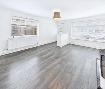 3 bedroom bungalow to rent - Photo 2