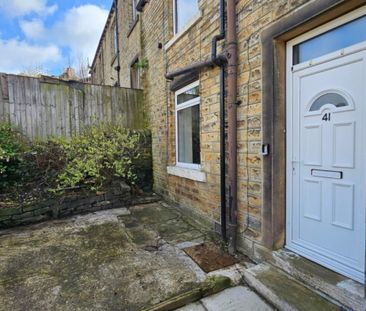 2 bed Terraced - To Let - Photo 6