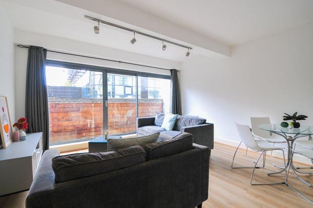 2 bedroom apartment to rent - Photo 1