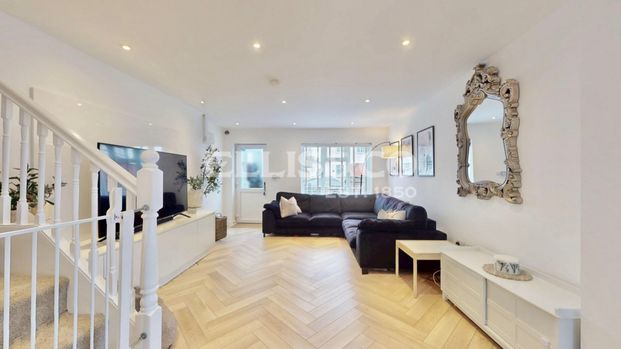 Locarno Road, UB6, Greenford - Photo 1