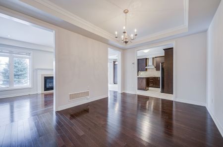 For Lease - 81 Kaitting Trail, Oakville, Ontario - Photo 2