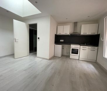 Location Appartement 1 pièce 19m² SETE 34200 - Photo 2