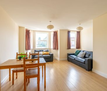4 Bed Maisonette, Landguard Road, SO15 - Photo 3