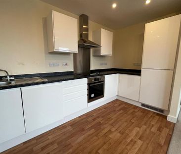 2 bedroom apartment to rent - Photo 4