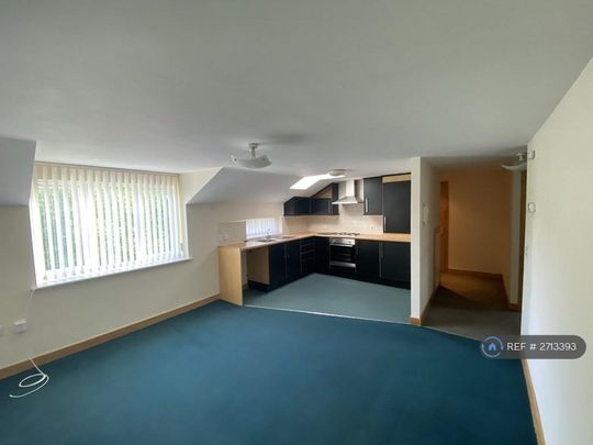 2 bedroom flat to rent - Photo 1