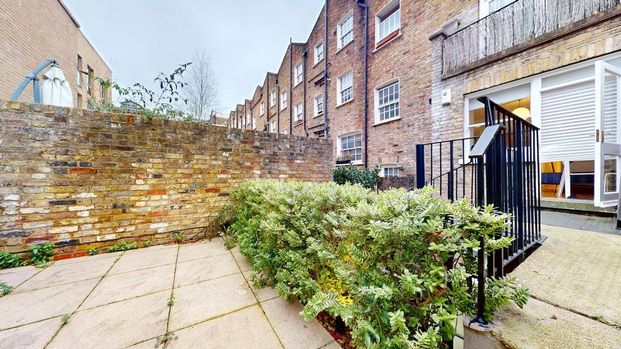 2 bedroom semi-detached house to rent - Photo 1