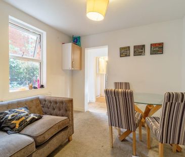 1 bedroom in a house share to rent - Photo 6