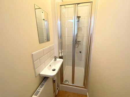 6 bedroom property to rent - Photo 3