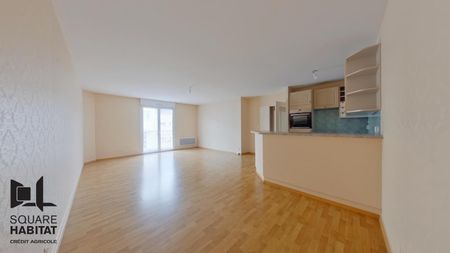 Location Appartement 4 pièces 81m² CHATELLERAULT 86100 - Photo 2