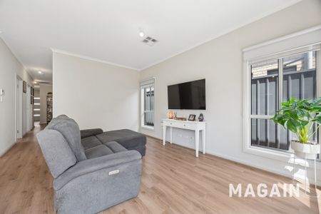 23 Hutchinson Ave, Reynella SA 5161 - House For Rent | Domain - Photo 2