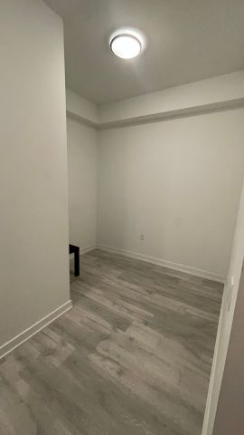 For Lease - 8 Olympic garden Drive, Toronto, Ontario - Photo 4