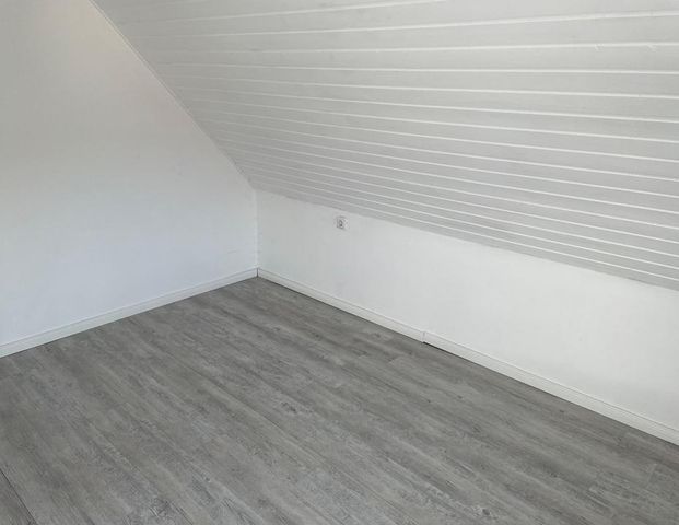 Helle 4,5-Zimmer Dachgeschosswohnung in Hameln mit Dachterrasse - Foto 1