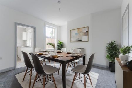 3 bedroom terraced house to rent - Photo 2