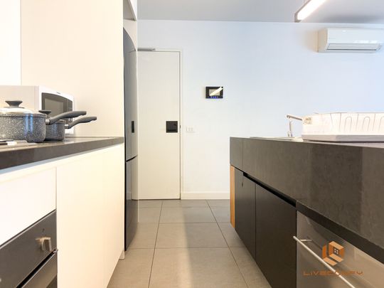 West Melbourne - Photo 1