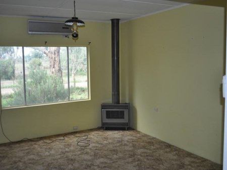 COUNTRY LIVING - Photo 5