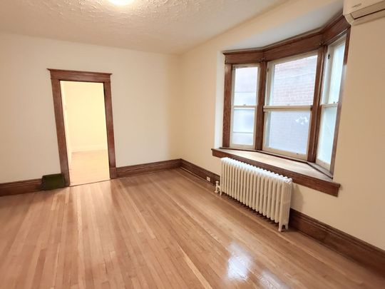 For Lease - 2469 Queen Street Unit# 1, Toronto, Ontario - Photo 1