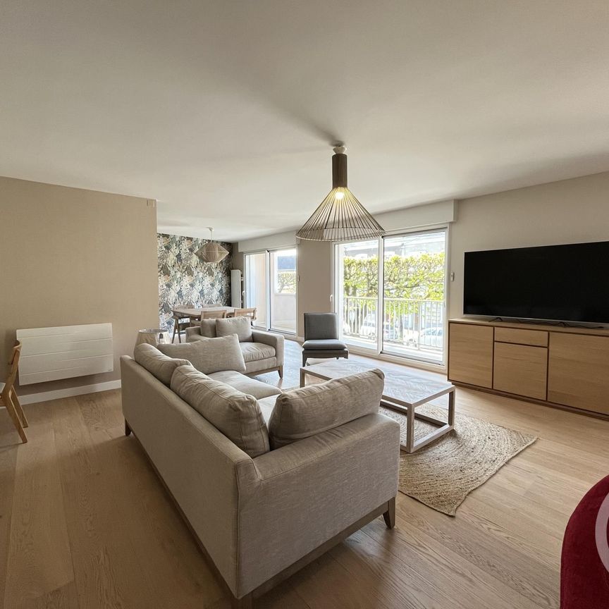 Location Appartement 3 pièces 102m² CHATEAUROUX 36000 - Photo 1