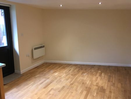 Studio Flat, Barnes, SW13 - Photo 5