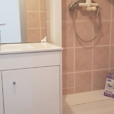 STUDIO AVEC CHAMBRE SALON DE PROVENCE - Photo 4