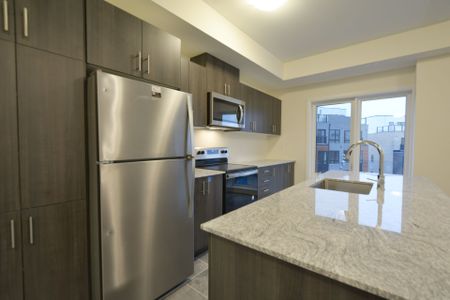 For Lease - 10 Liben Way Unit# 16, Toronto, Ontario - Photo 4