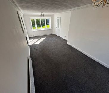 3 bed Semi-Detached - To Let - Photo 5