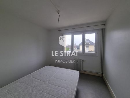 Location Appartement 5 pièces 94m² - Photo 2