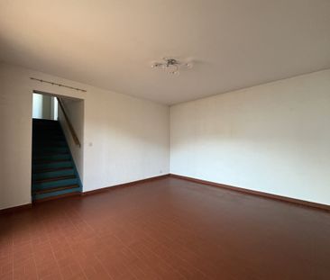 Location Appartement 4 pièces 82m² LA CIOTAT 13600 - Photo 2