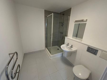 1 bedroom flat to rent - Photo 5