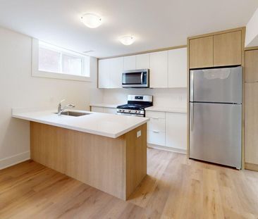 For Lease - 878 Glencairn Avenue Unit# 1 (Lower), Toronto, Ontario - Photo 3