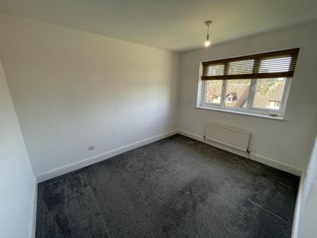 4 bedroom detached house to rent - Photo 4