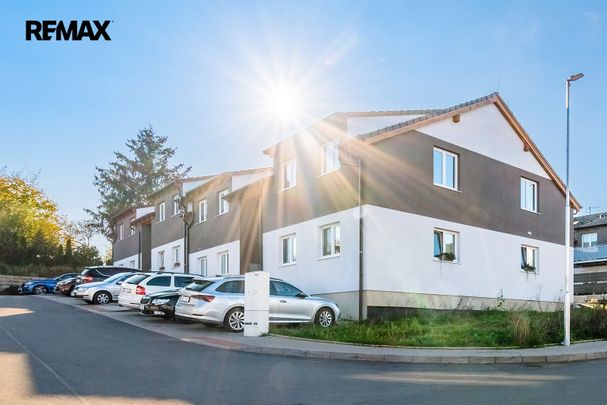 Pronájem bytu 4+kk v osobním vlastnictví 80 m², Vochov - Photo 1